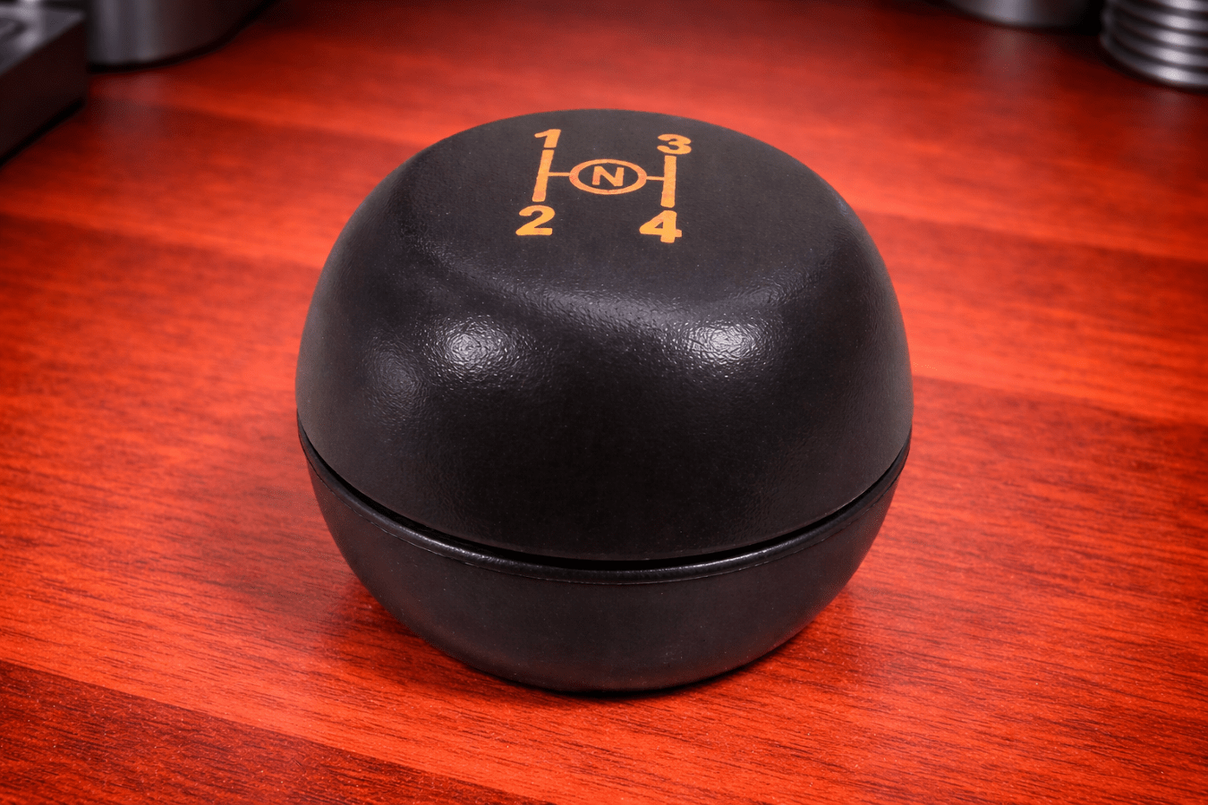 82370100 - MANOPLA ALAVANCA DE MARCHAS VALTRA