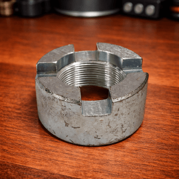 836847641 - Porca Virabrequim Trator Valtra